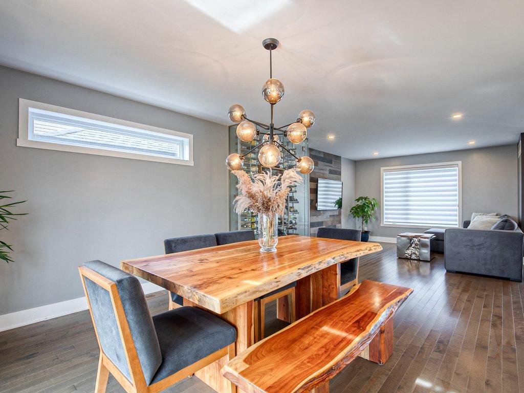 









103


Rue Joseph-Albert-Morin

,
Saint-Jean-sur-Richelieu,




QC
J2X5S1

