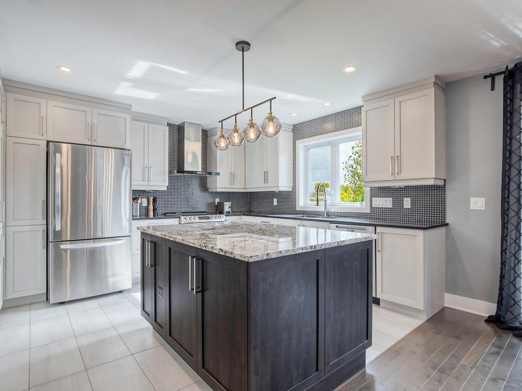 









103


Rue Joseph-Albert-Morin

,
Saint-Jean-sur-Richelieu,




QC
J2X5S1

