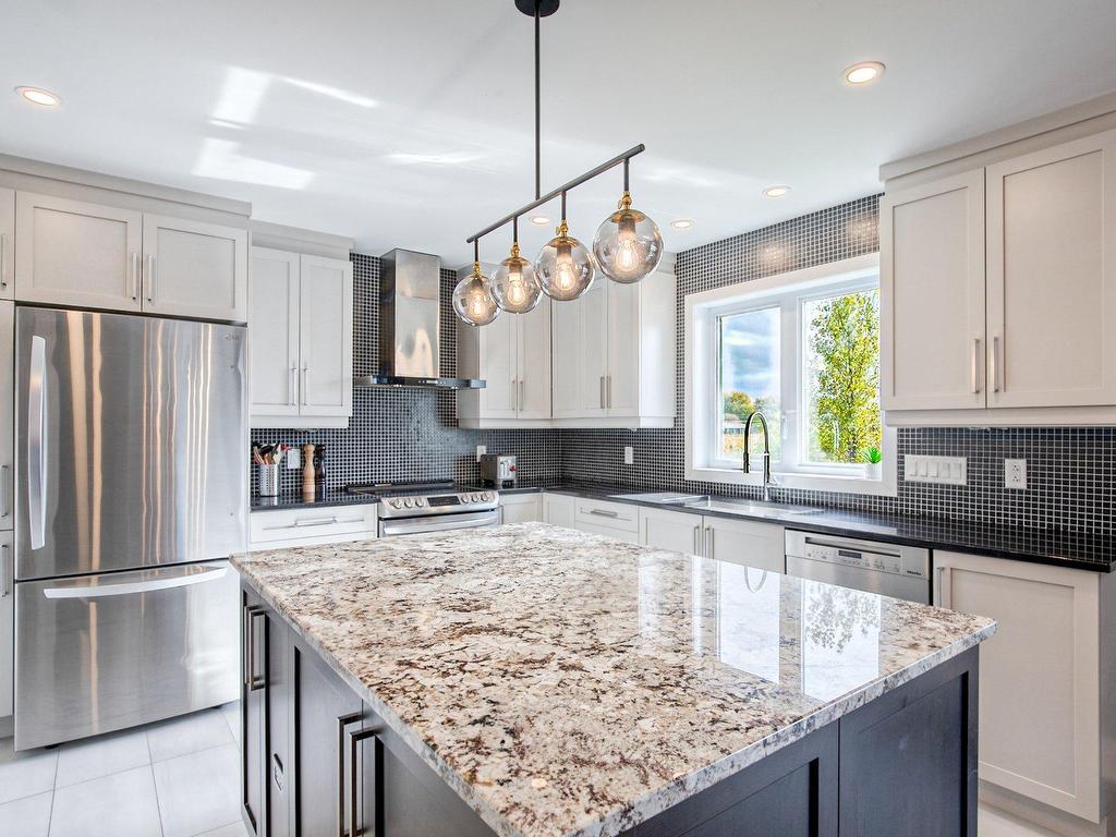 









103


Rue Joseph-Albert-Morin

,
Saint-Jean-sur-Richelieu,




QC
J2X5S1

