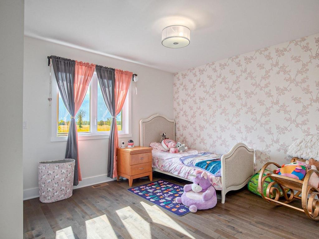 









103


Rue Joseph-Albert-Morin

,
Saint-Jean-sur-Richelieu,




QC
J2X5S1

