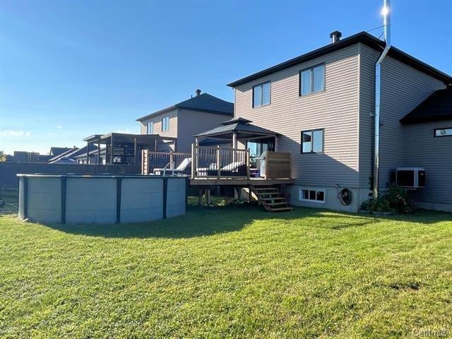









103


Rue Joseph-Albert-Morin

,
Saint-Jean-sur-Richelieu,




QC
J2X5S1

