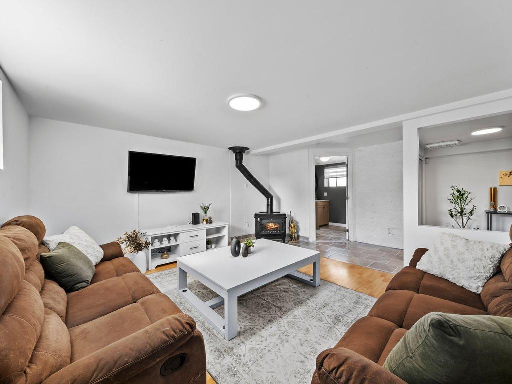 









1530


Rue Marie-Lyne

,
Drummondville,




QC
J2C6Z2

