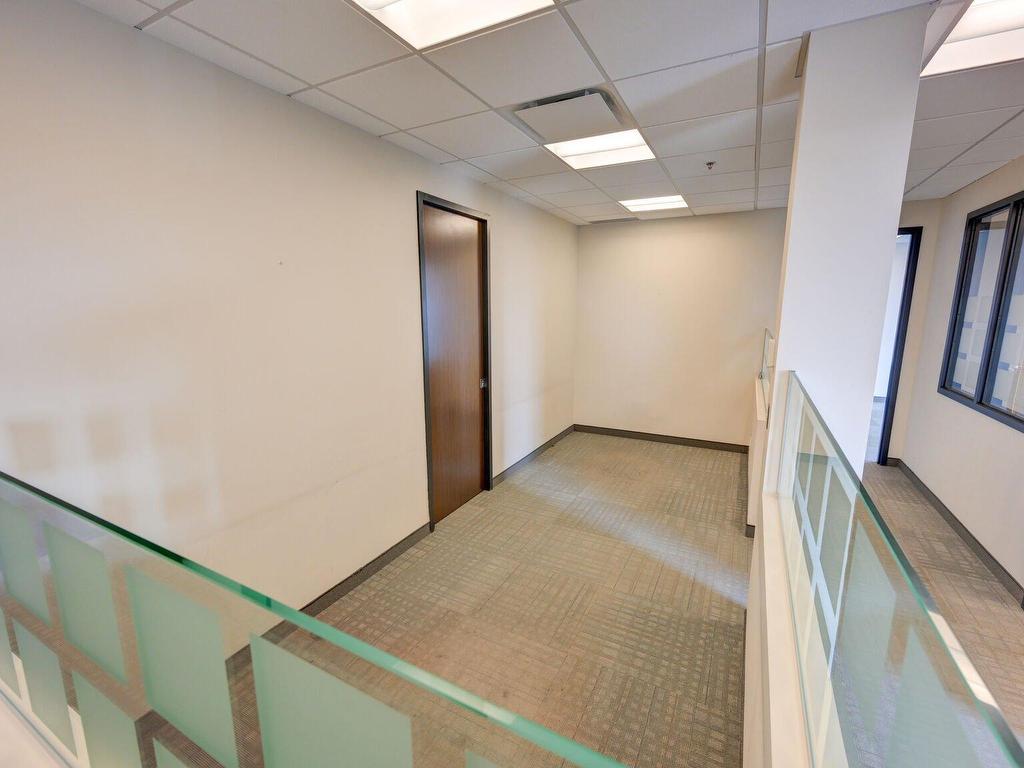 









6455


Rue Doris-Lussier

, 220,
Boisbriand,




QC
J7H0H8

