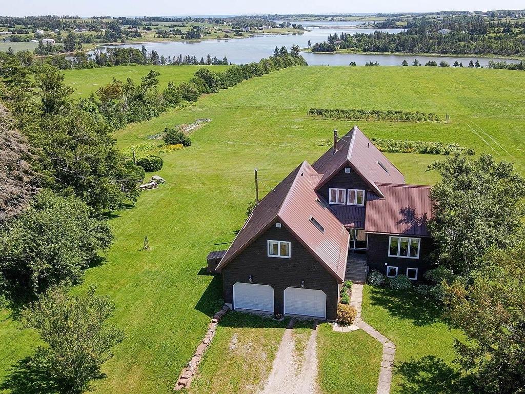 












33 Newson Lane

,
New Glasgow,




PE
C0A 1N0

