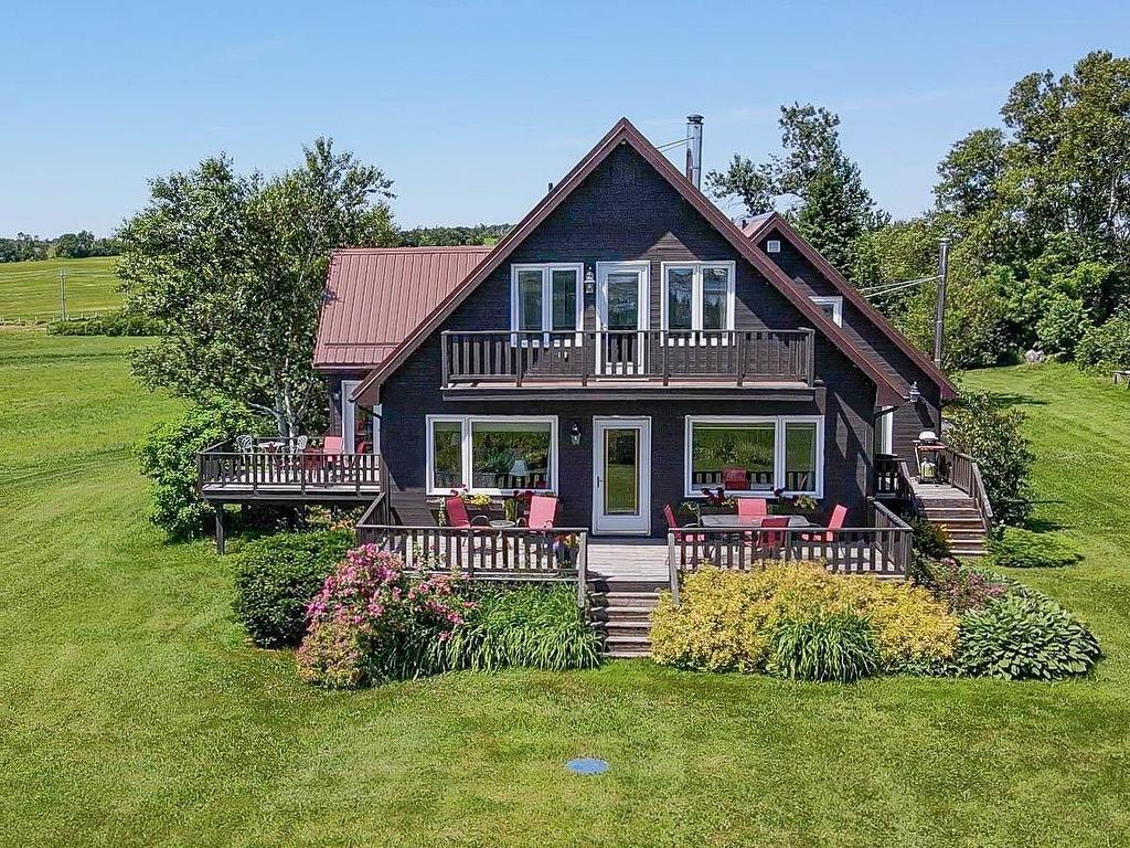 












33 Newson Lane

,
New Glasgow,




PE
C0A 1N0

