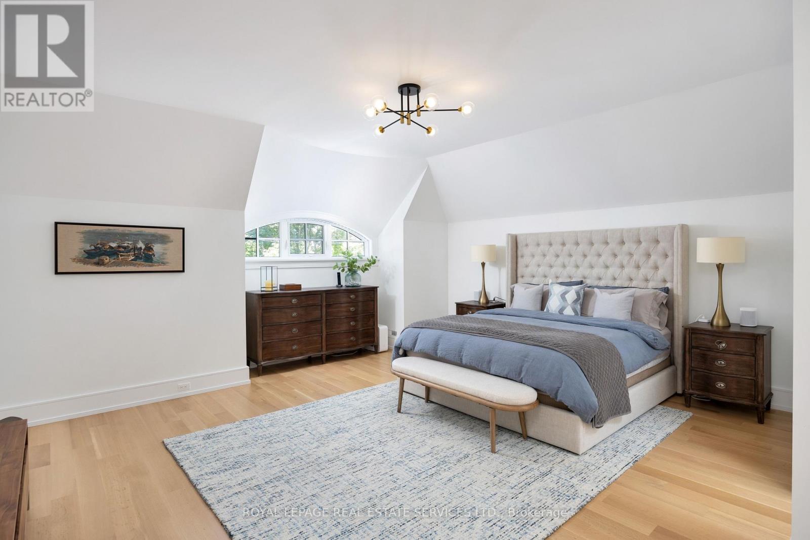 












57 MEADOWBANK ROAD

,
Toronto,




Ontario
M9B5C7

