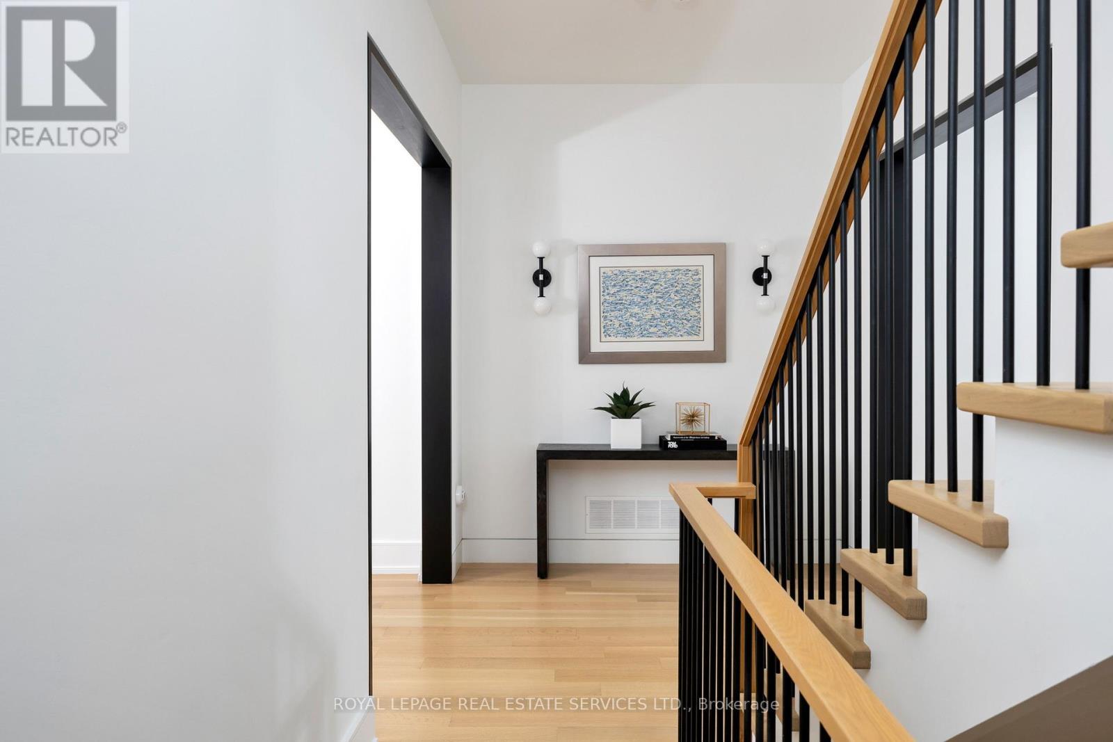 












57 MEADOWBANK ROAD

,
Toronto,




Ontario
M9B5C7

