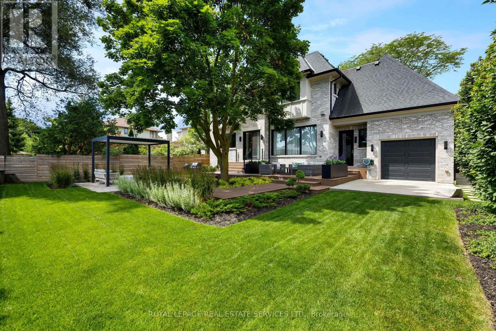 












57 MEADOWBANK ROAD

,
Toronto,




Ontario
M9B5C7

