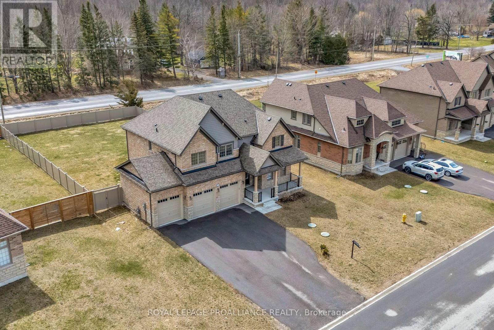 












61 SUMMER BREEZE DRIVE

,
Prince Edward County (Ameliasburg Ward),




Ontario
K0K1L0

