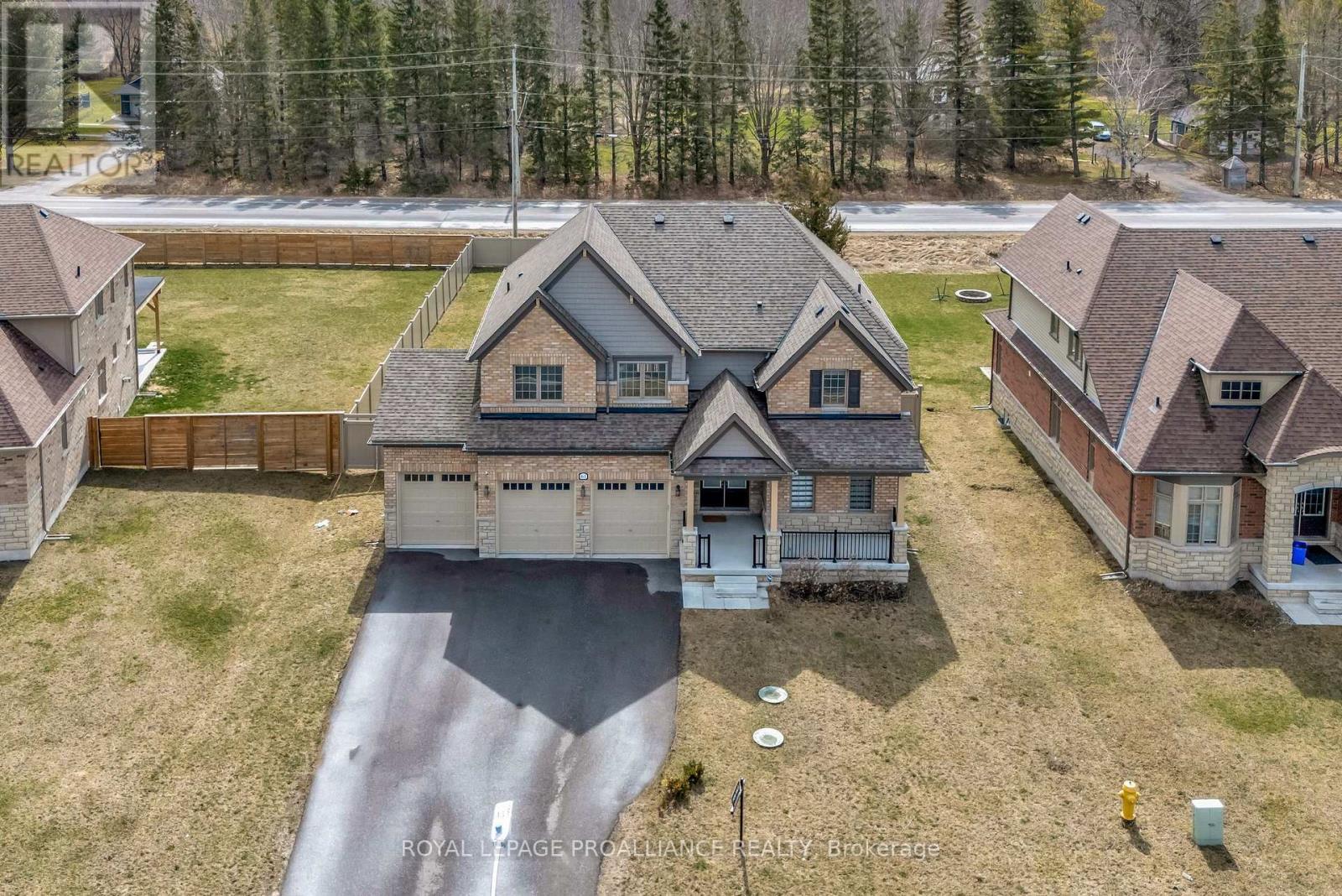 












61 SUMMER BREEZE DRIVE

,
Prince Edward County (Ameliasburg Ward),




Ontario
K0K1L0

