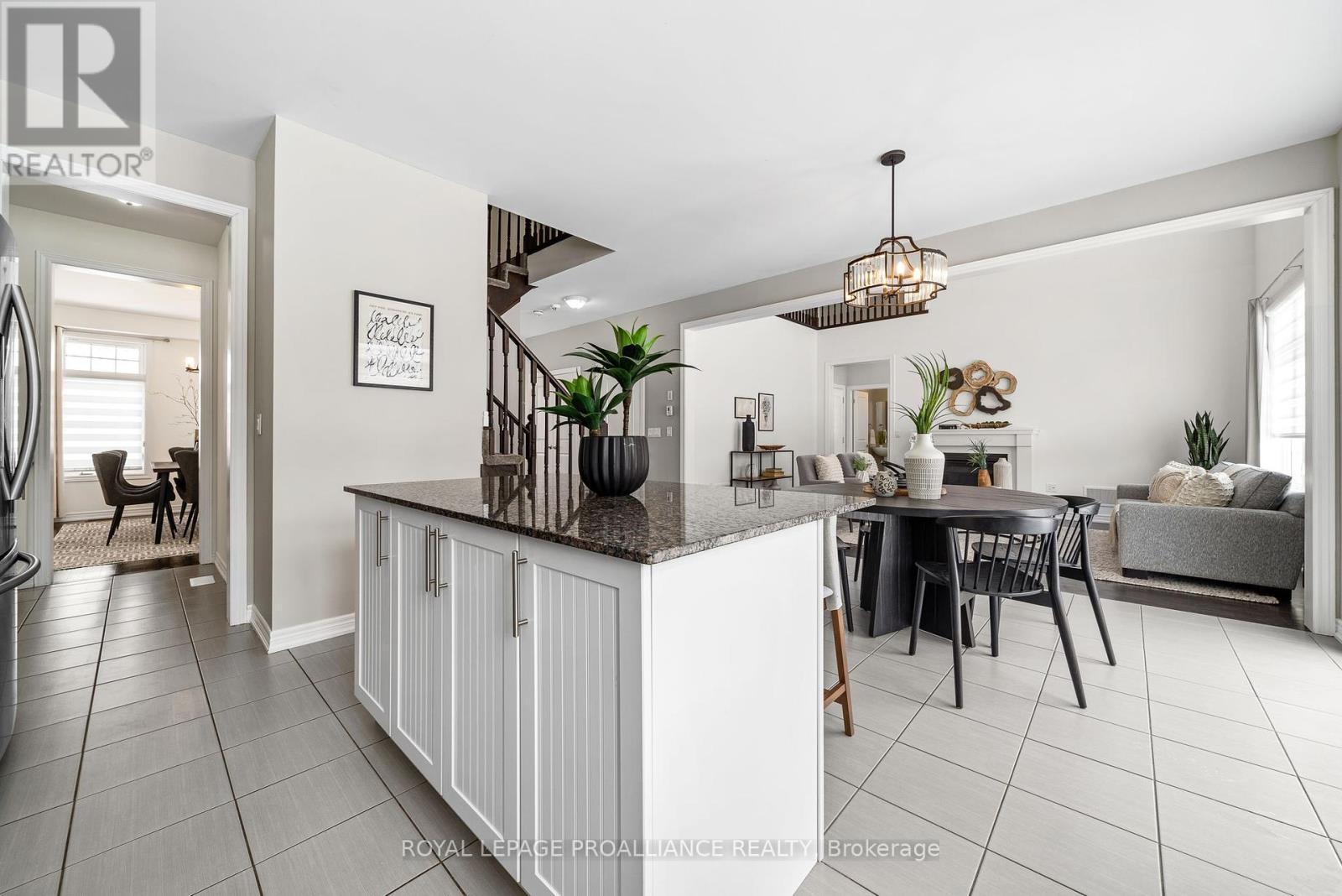 












61 SUMMER BREEZE DRIVE

,
Prince Edward County (Ameliasburg Ward),




Ontario
K0K1L0

