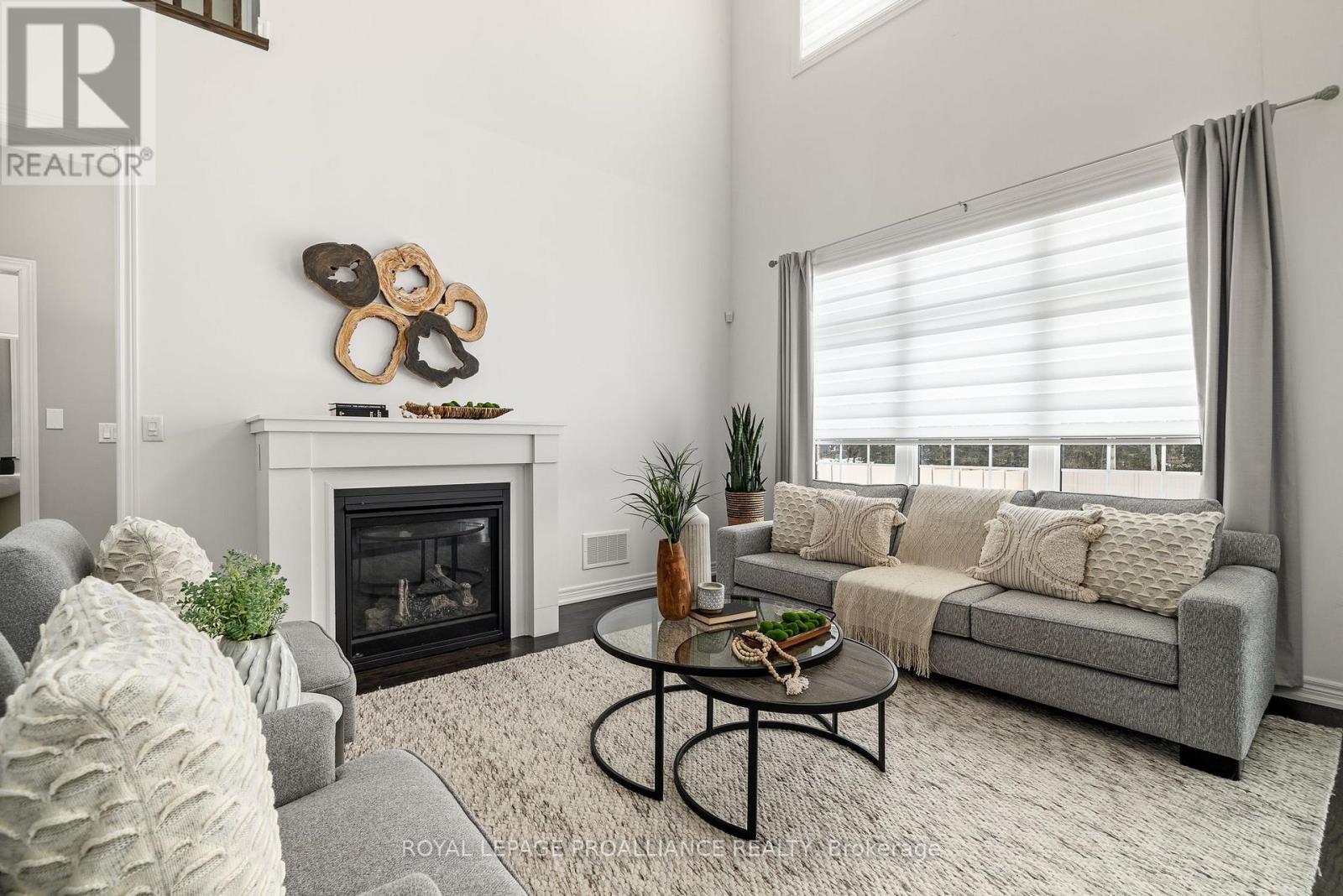 












61 SUMMER BREEZE DRIVE

,
Prince Edward County (Ameliasburg Ward),




Ontario
K0K1L0

