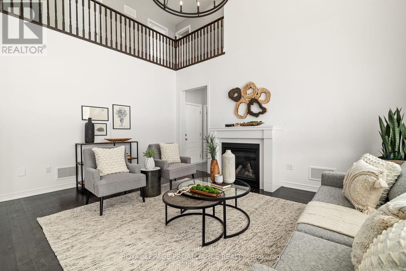 












61 SUMMER BREEZE DRIVE

,
Prince Edward County (Ameliasburg Ward),




Ontario
K0K1L0

