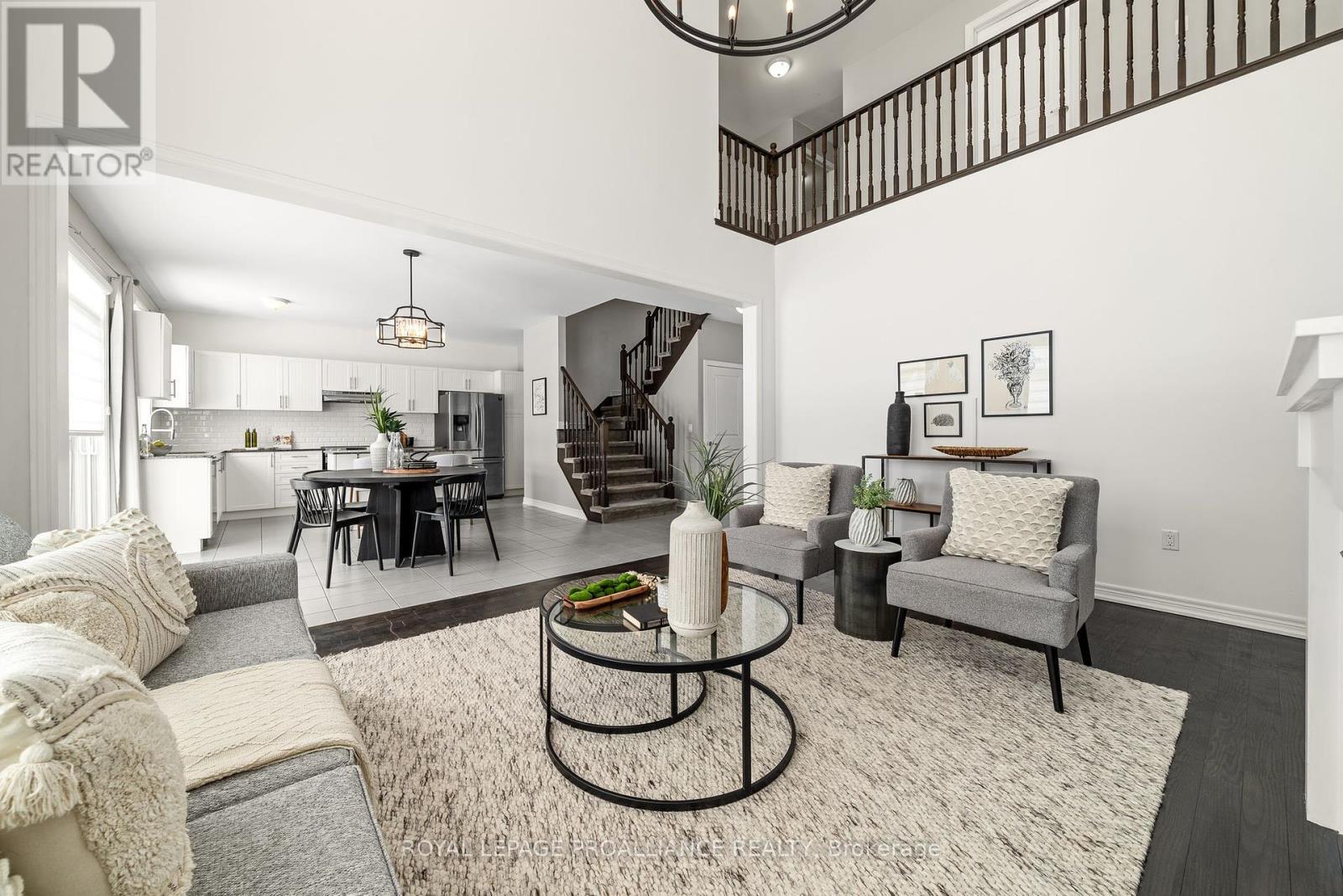 












61 SUMMER BREEZE DRIVE

,
Prince Edward County (Ameliasburg Ward),




Ontario
K0K1L0

