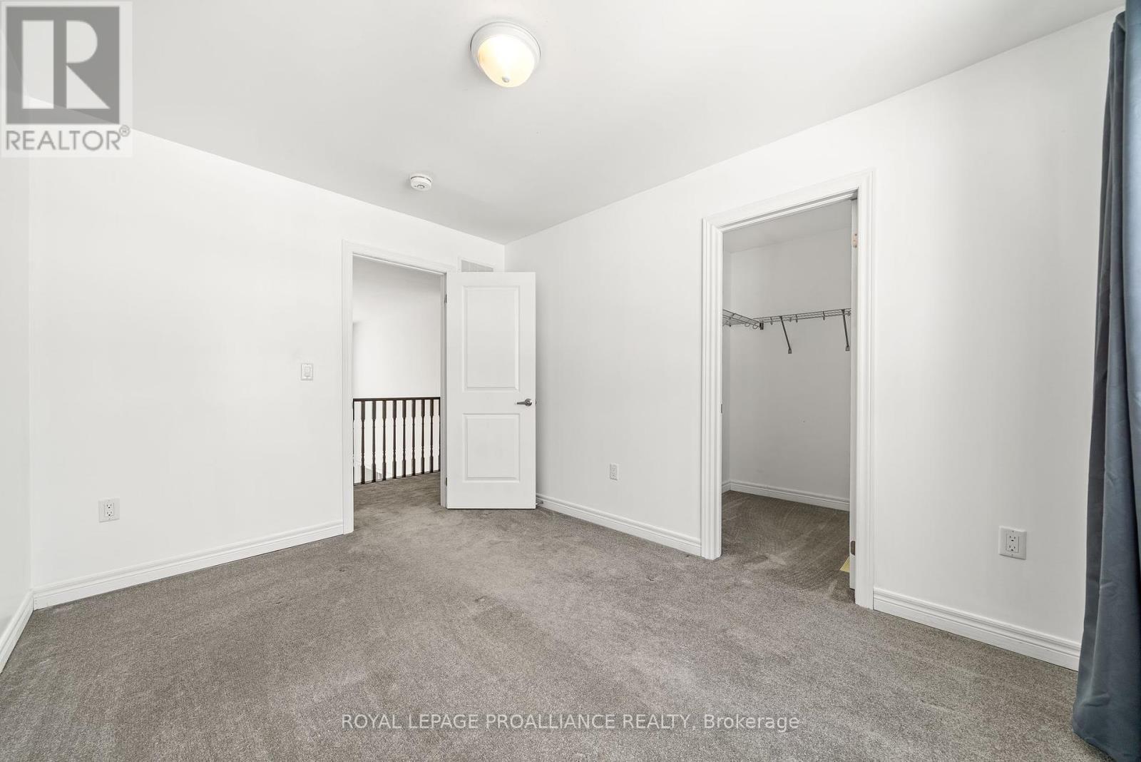 












61 SUMMER BREEZE DRIVE

,
Prince Edward County (Ameliasburg Ward),




Ontario
K0K1L0

