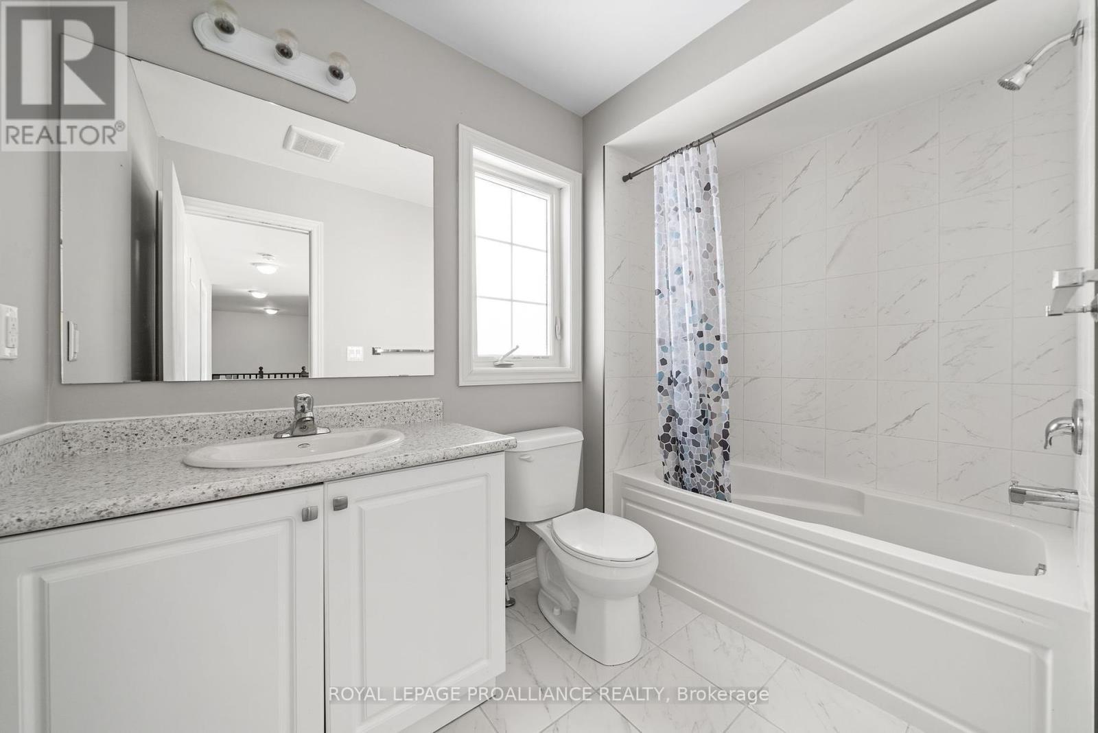 












61 SUMMER BREEZE DRIVE

,
Prince Edward County (Ameliasburg Ward),




Ontario
K0K1L0

