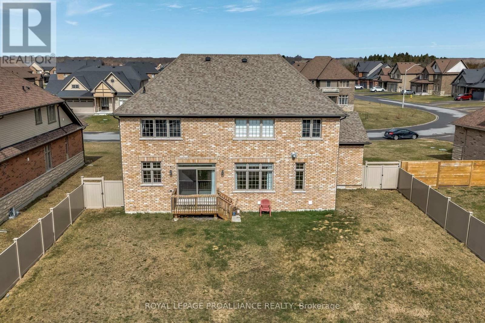 












61 SUMMER BREEZE DRIVE

,
Prince Edward County (Ameliasburg Ward),




Ontario
K0K1L0

