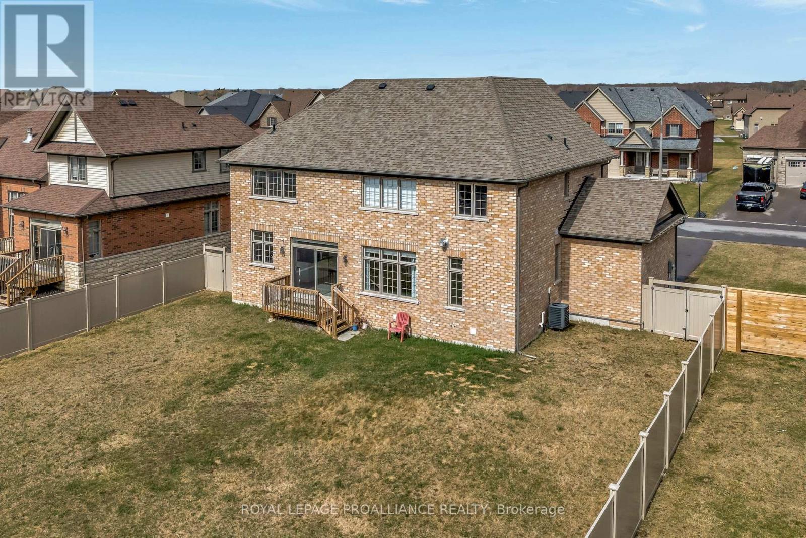 












61 SUMMER BREEZE DRIVE

,
Prince Edward County (Ameliasburg Ward),




Ontario
K0K1L0

