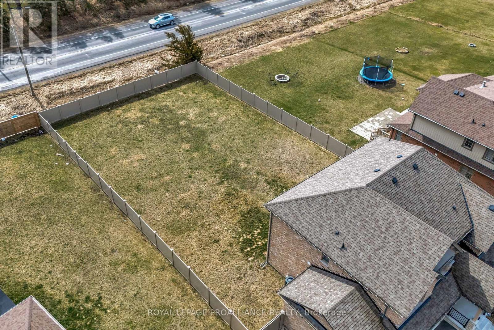 












61 SUMMER BREEZE DRIVE

,
Prince Edward County (Ameliasburg Ward),




Ontario
K0K1L0

