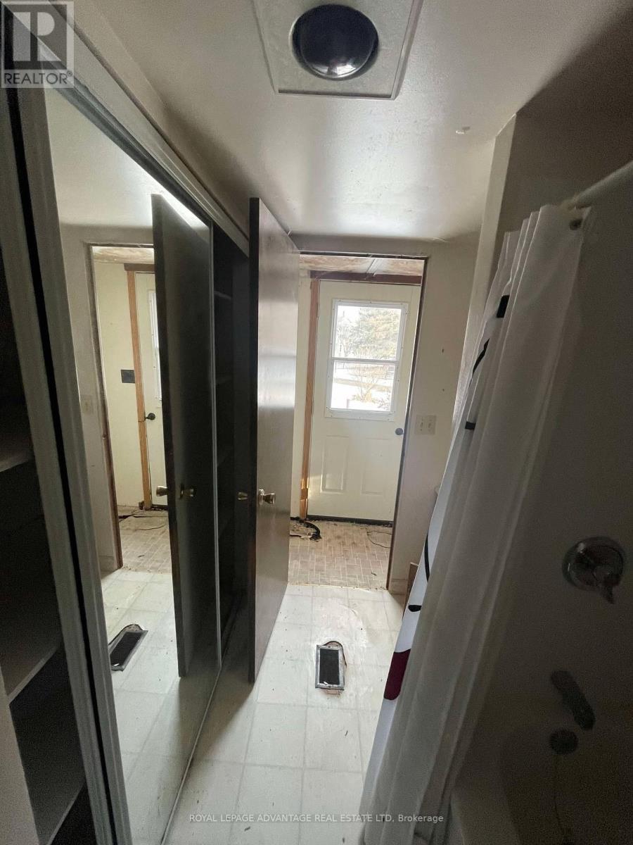 












7 MARY STREET

,
North Grenville,




Ontario
K0G1B0

