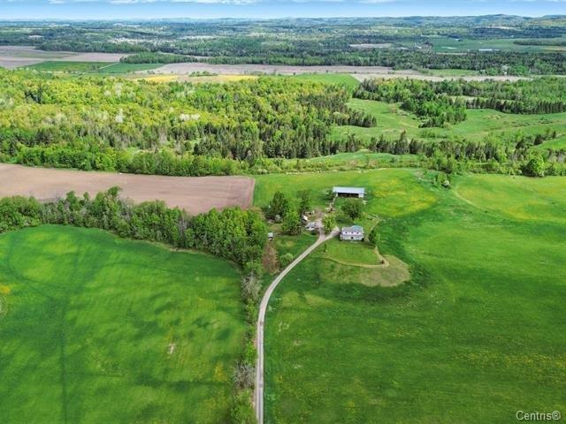 









7700Z


Route 148

,
Pontiac,







QC
J0X2V0


