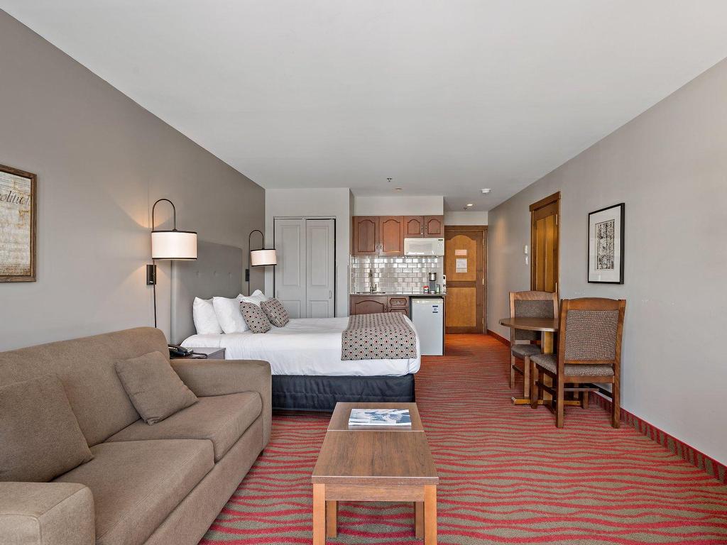 









161


Ch. du Curé-Deslauriers

, 388,
Mont-Tremblant,




QC
J8E1C9


