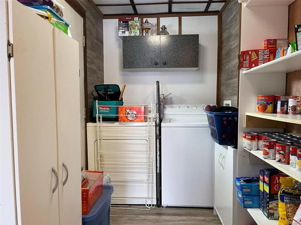 









380


Martindale

Rd, 208,
Parksville,




BC
V9P 1R7

