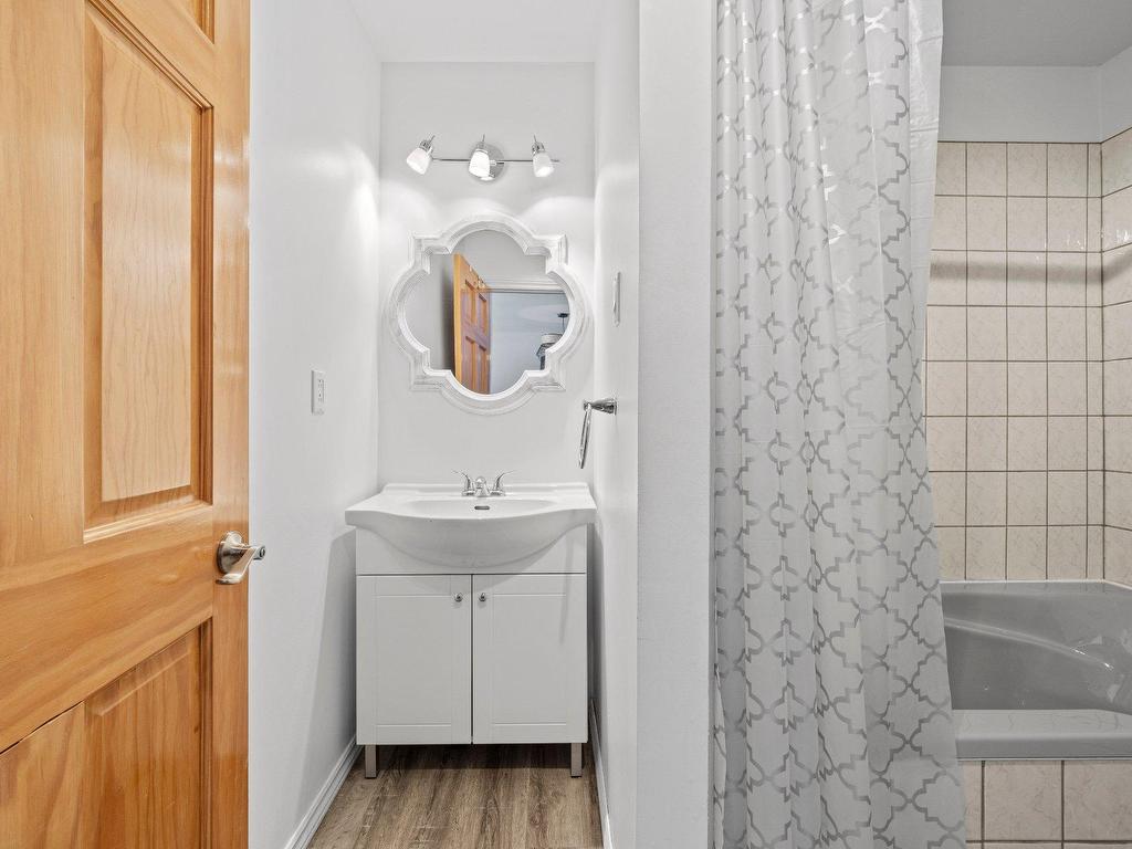 









471


Ch. St-Guillaume

,
Saint-Donat,




QC
J0T2C0

