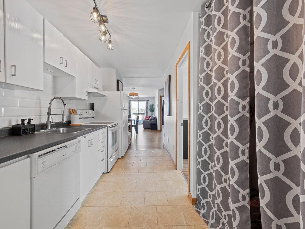 









471


Ch. St-Guillaume

,
Saint-Donat,




QC
J0T2C0

