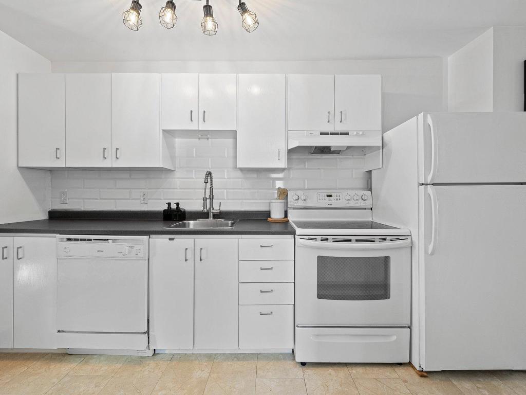 









471


Ch. St-Guillaume

,
Saint-Donat,




QC
J0T2C0

