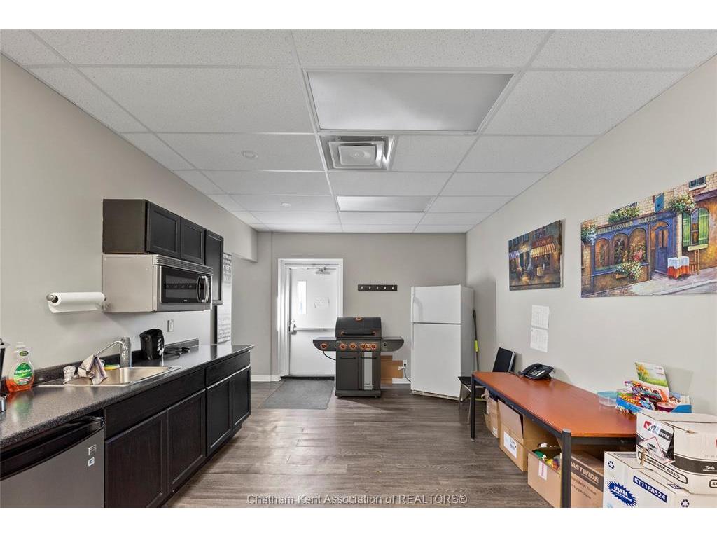 









545


Grand

Avenue East,
Chatham,




ON
N7L 3Z2

