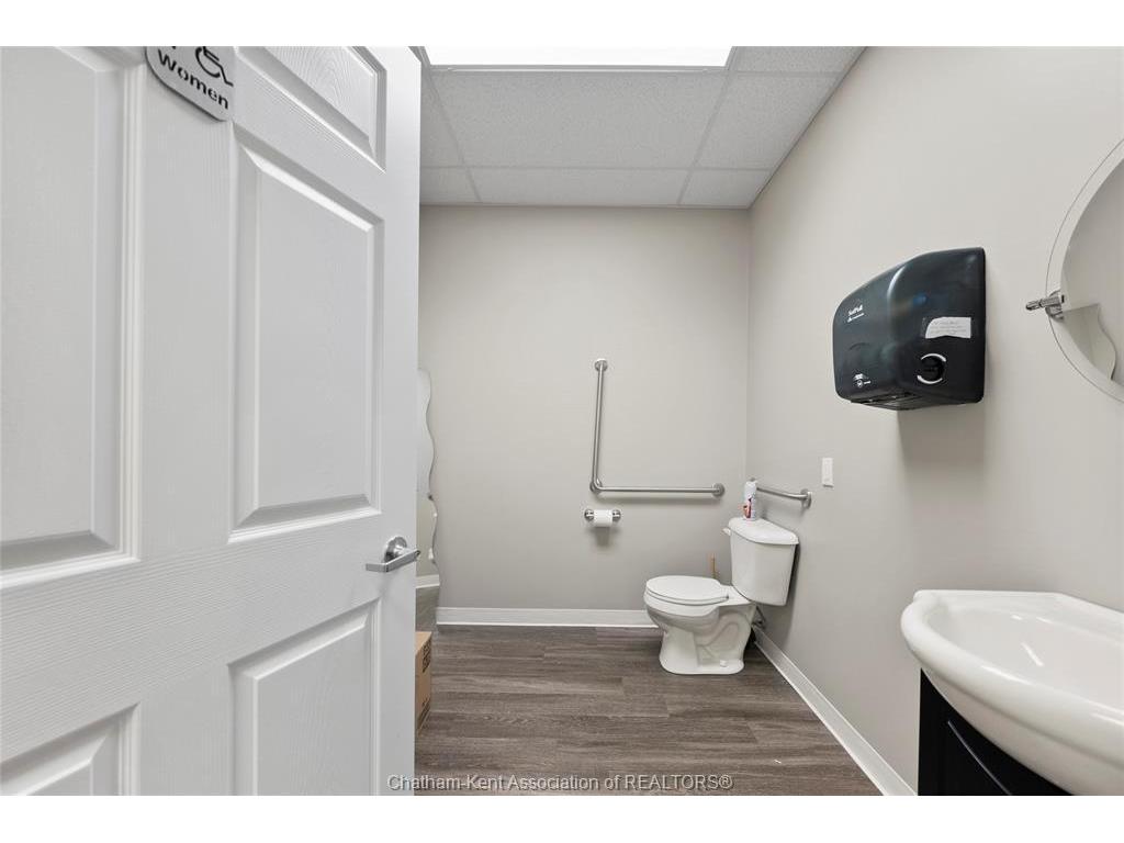 









545


Grand

Avenue East,
Chatham,




ON
N7L 3Z2

