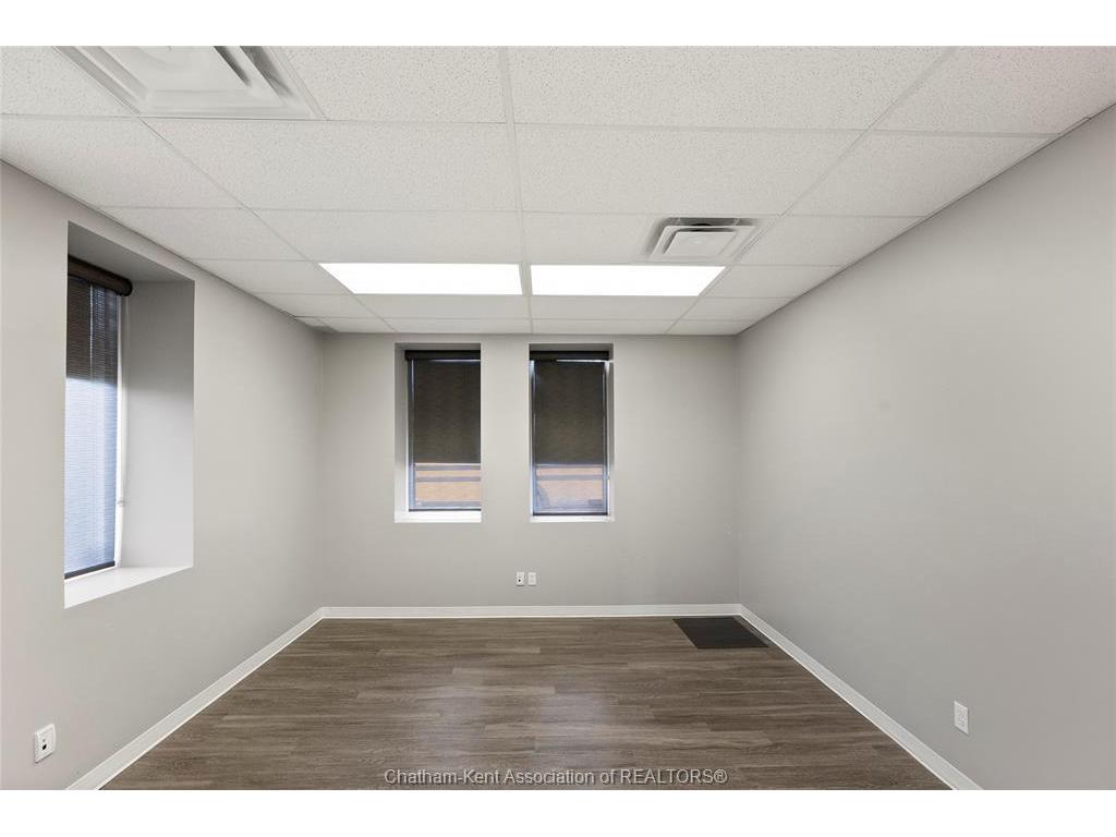 









545


Grand

Avenue East,
Chatham,




ON
N7L 3Z2

