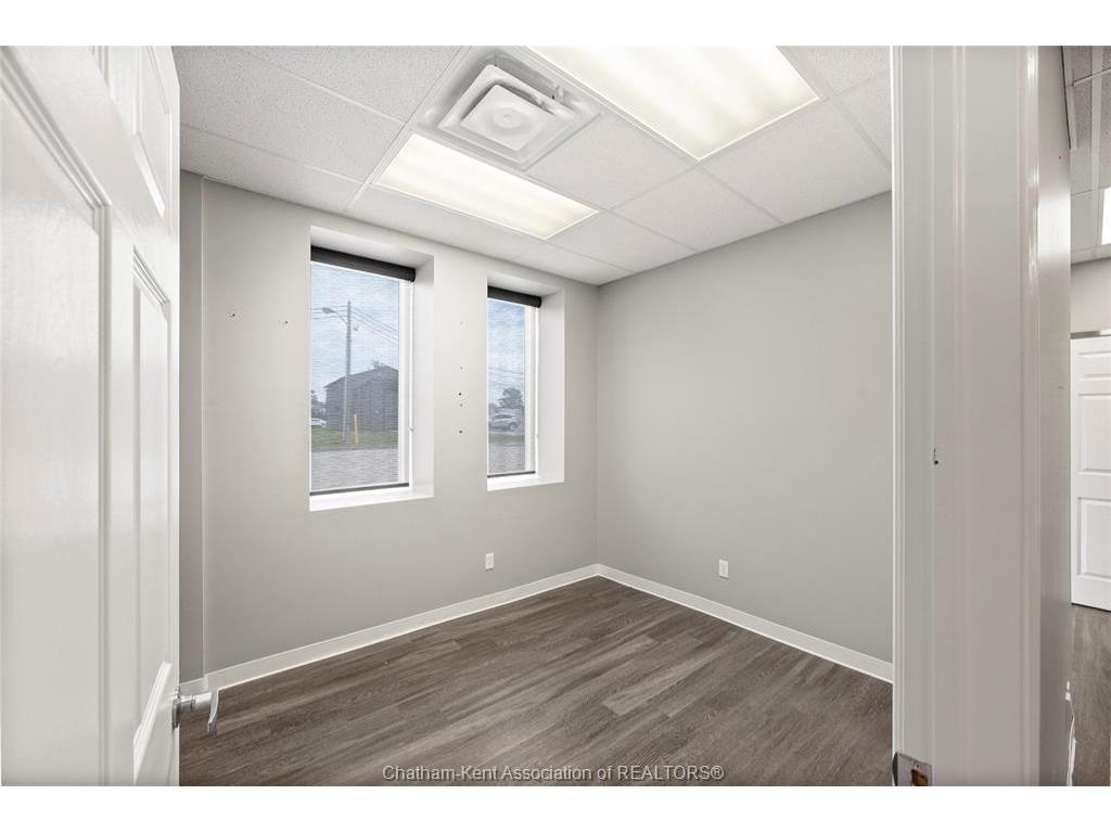 









545


Grand

Avenue East,
Chatham,




ON
N7L 3Z2

