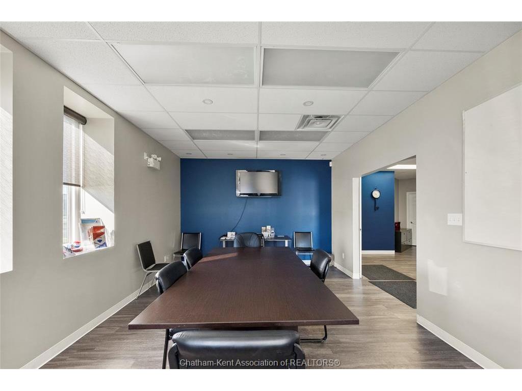 









545


Grand

Avenue East,
Chatham,




ON
N7L 3Z2

