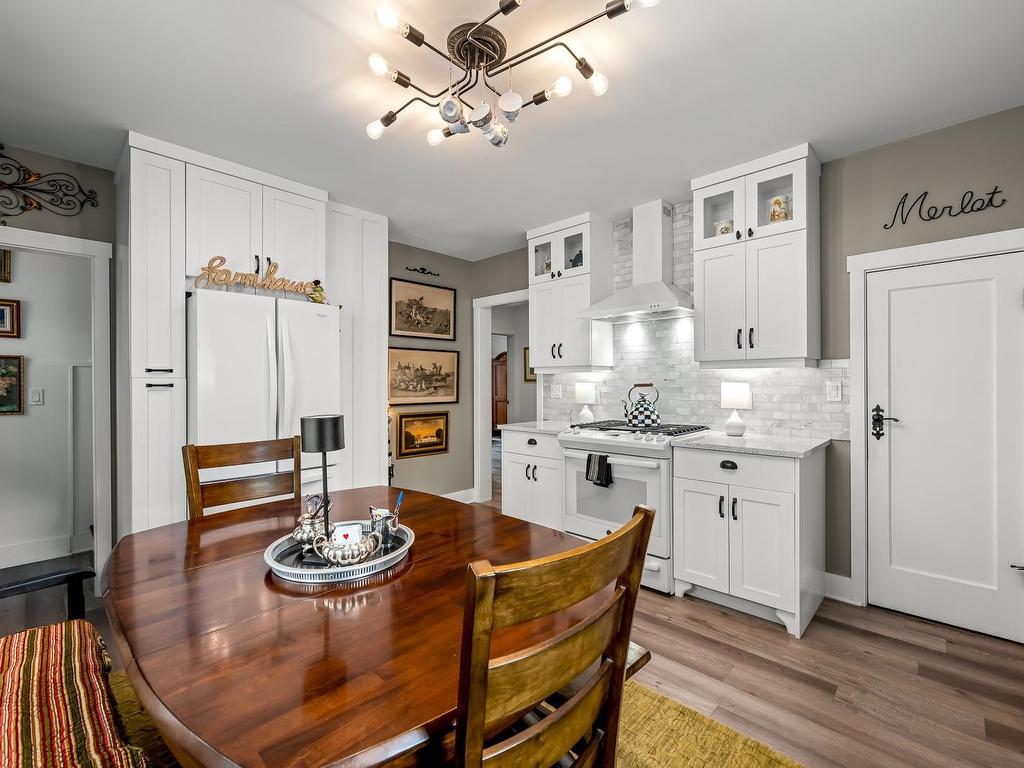









1040


Cumberland

Rd,
Courtenay,




BC
V9N 2E6

