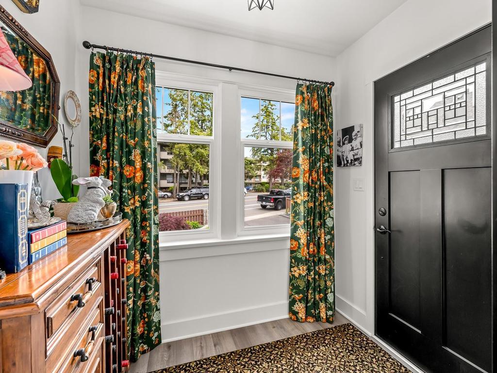 









1040


Cumberland

Rd,
Courtenay,




BC
V9N 2E6

