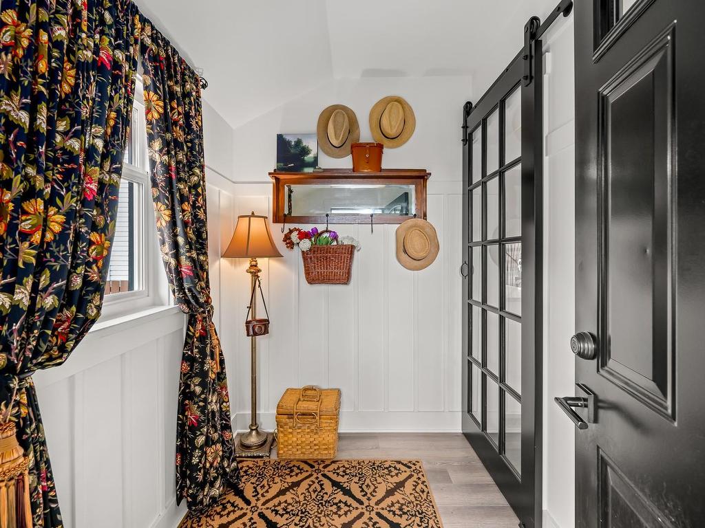 









1040


Cumberland

Rd,
Courtenay,




BC
V9N 2E6


