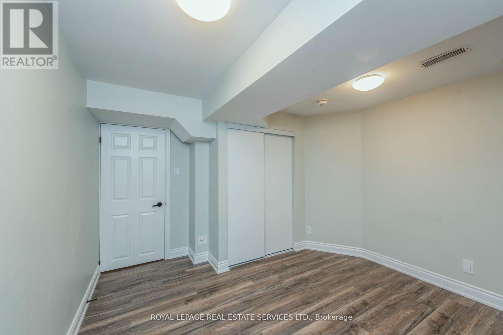 












BSMT - 3412 MARMAC CRESCENT

,
Mississauga,




Ontario
L5L4Z8

