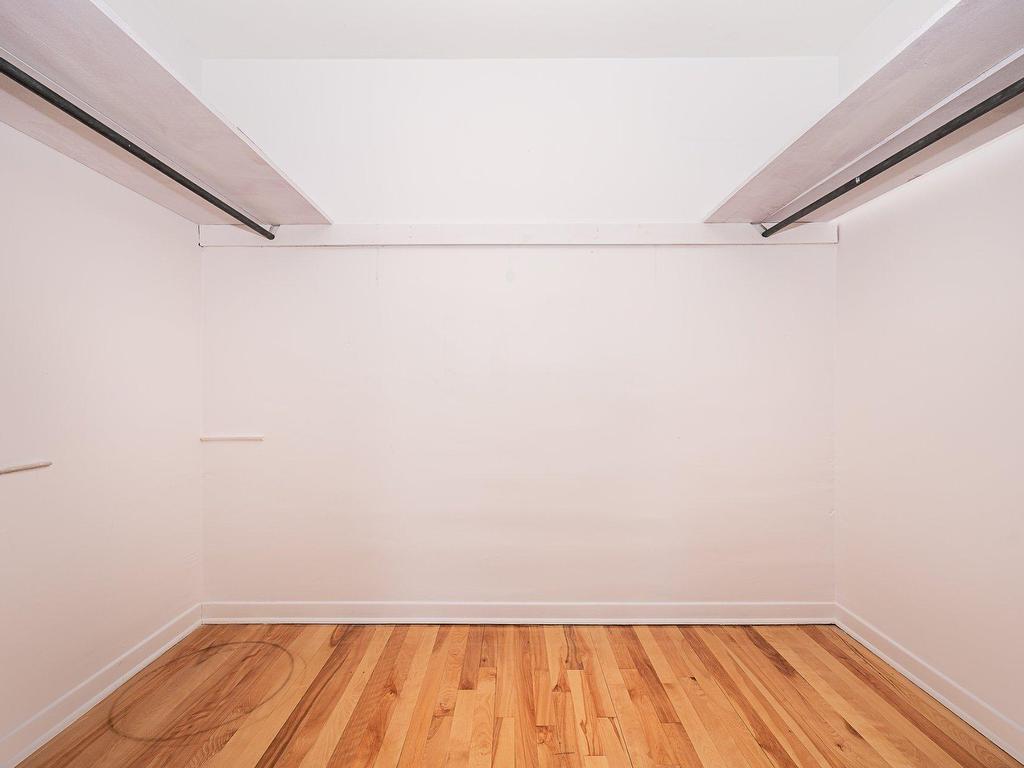









8733


Rue Barbeau

,
Montréal (Saint-Léonard),




QC
H1R2N3

