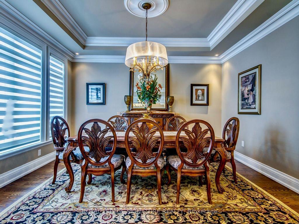 









69


Peter

Street,
Markham,




ON
L3P 2A7

