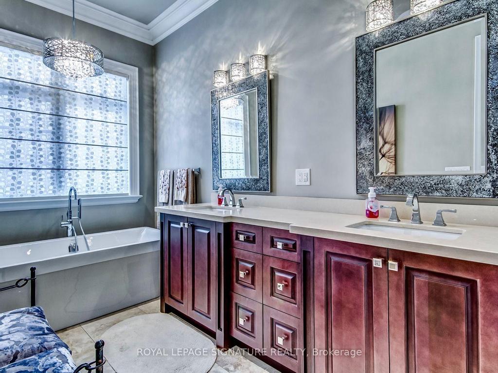 









69


Peter

Street,
Markham,




ON
L3P 2A7

