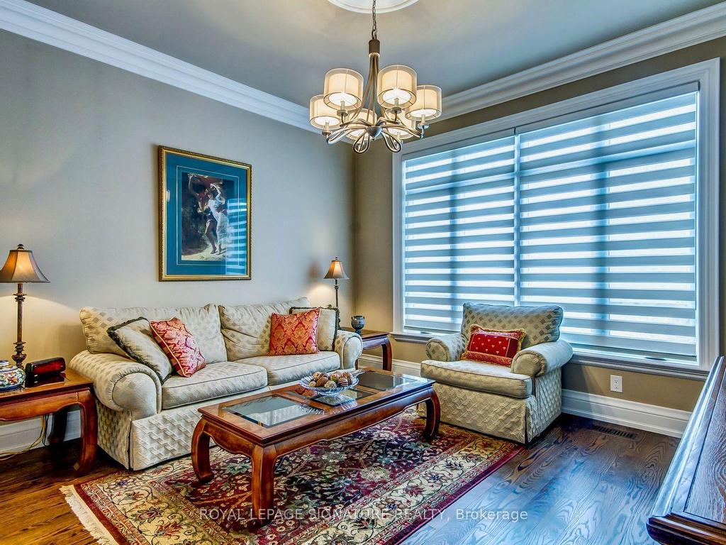 









69


Peter

Street,
Markham,




ON
L3P 2A7

