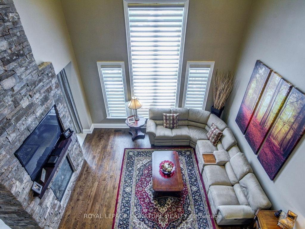 









69


Peter

Street,
Markham,




ON
L3P 2A7

