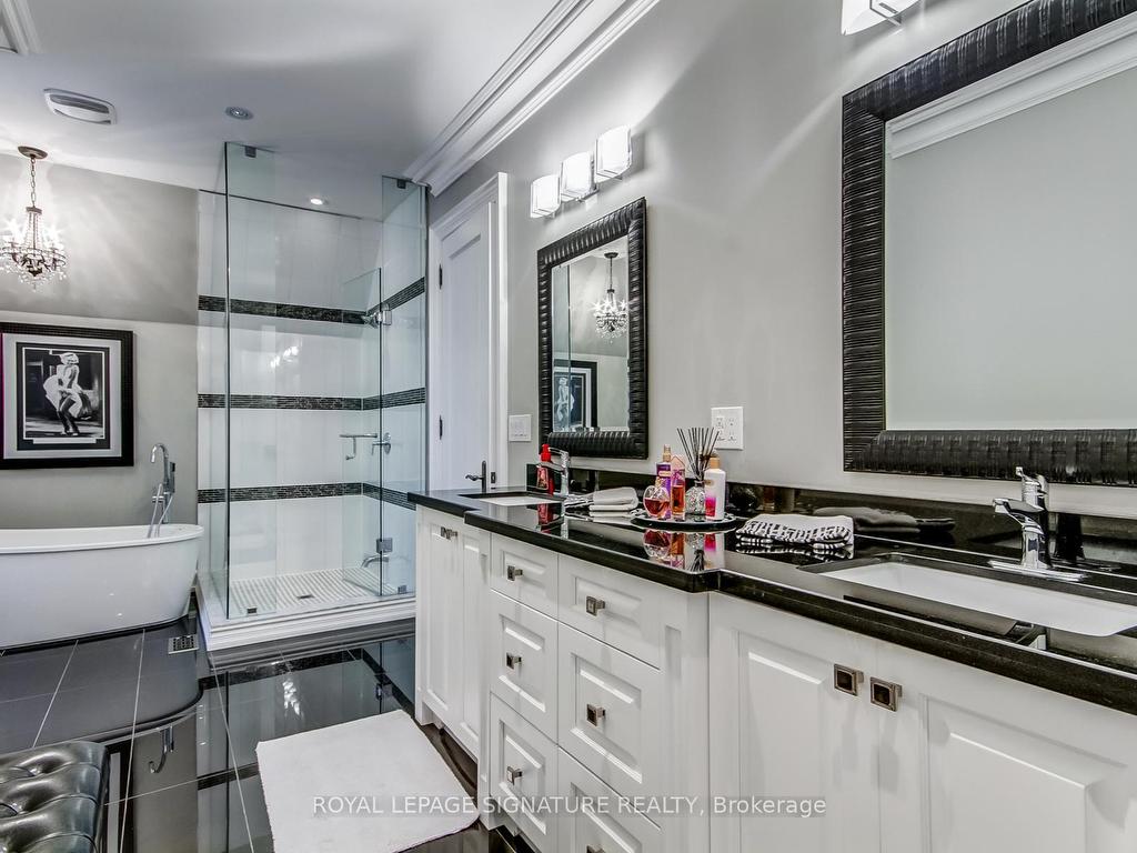 









69


Peter

Street,
Markham,




ON
L3P 2A7

