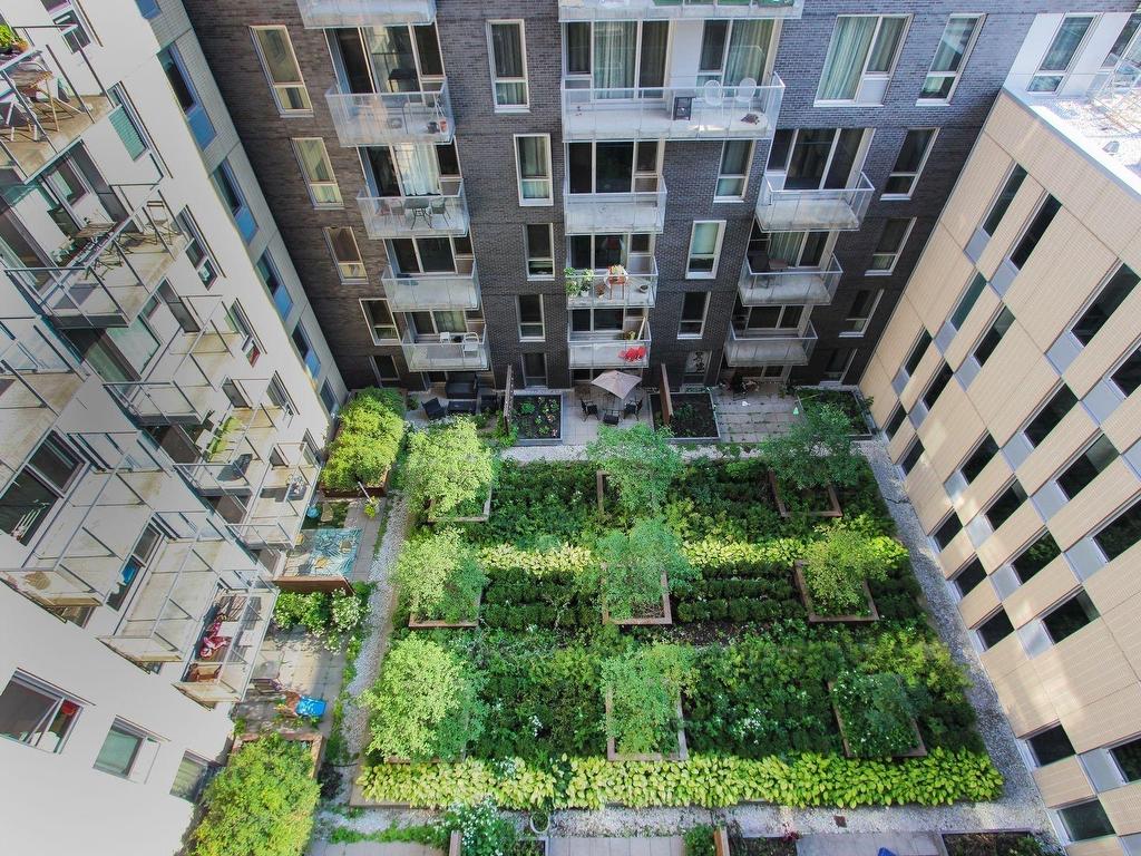 









1414


Rue Chomedey

, 850,
Montréal (Ville-Marie),




QC
H3H0A2

