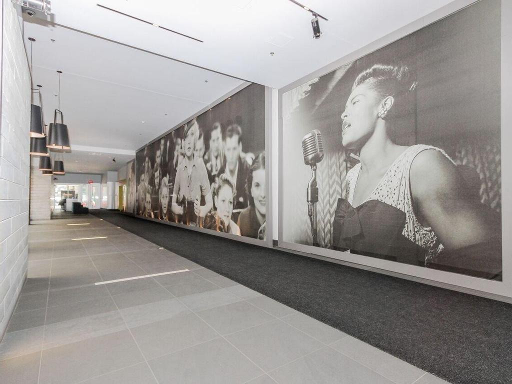 









1414


Rue Chomedey

, 850,
Montréal (Ville-Marie),




QC
H3H0A2

