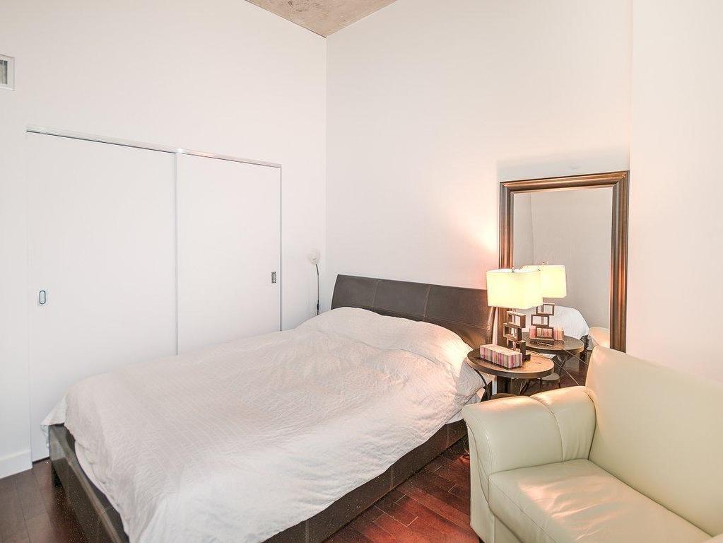 









630


Rue William

, 129,
Montréal (Ville-Marie),




QC
H3C4C9

