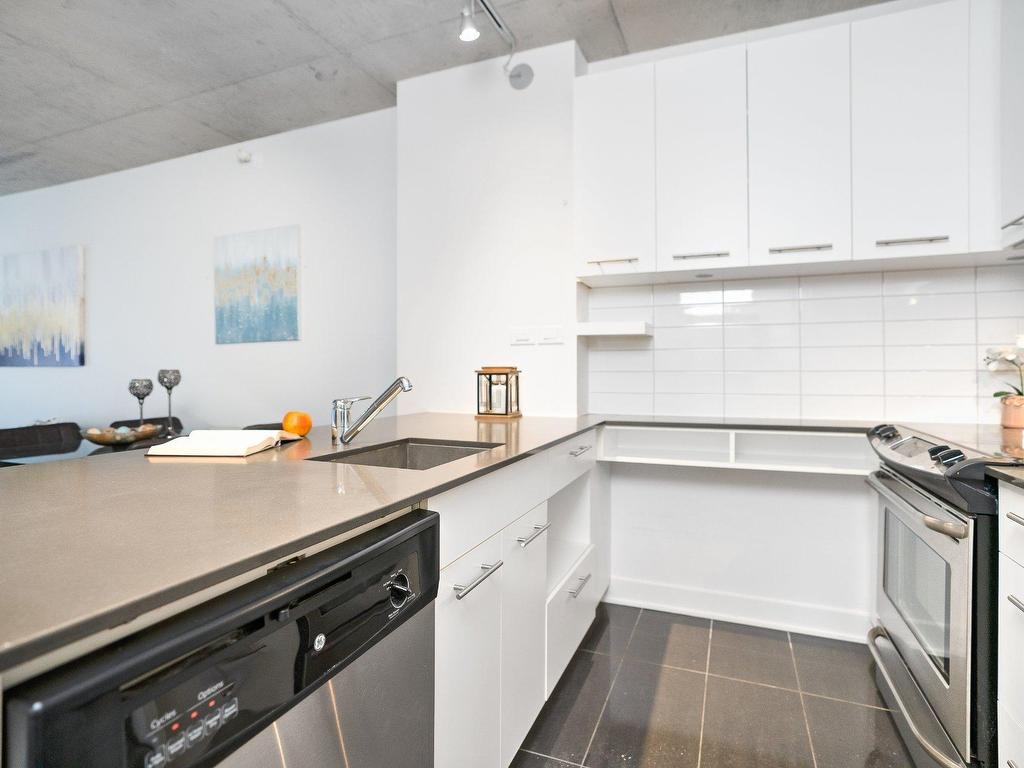 









1414


Rue Chomedey

, 950,
Montréal (Ville-Marie),




QC
H3H0A2

