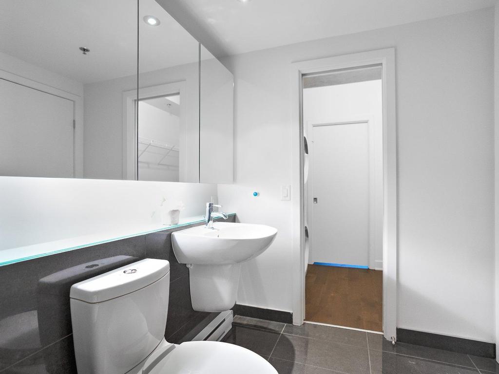 









1414


Rue Chomedey

, 950,
Montréal (Ville-Marie),




QC
H3H0A2

